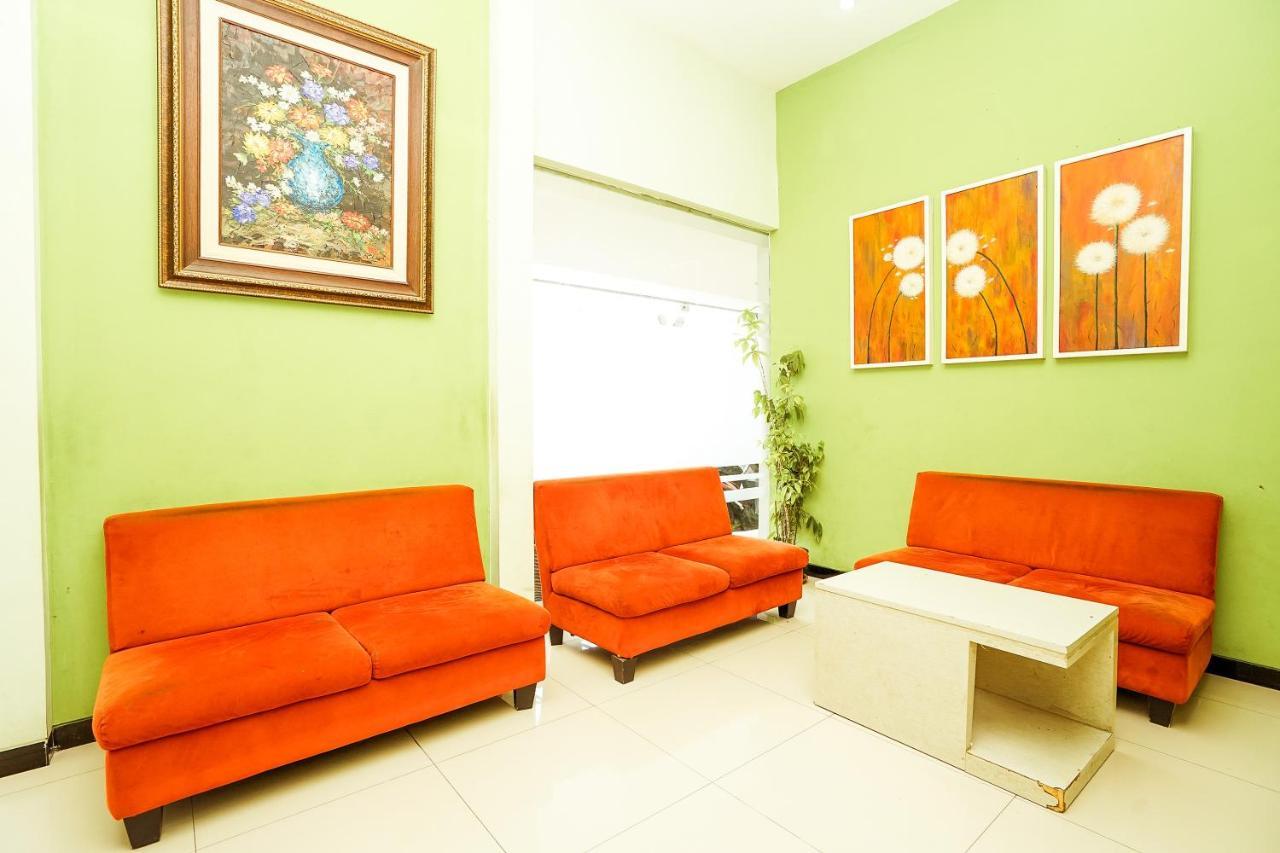 Ardhya Guesthouse Syariah By Ecommerceloka Sidoarjo Exterior photo