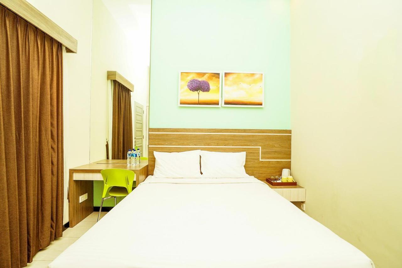 Ardhya Guesthouse Syariah By Ecommerceloka Sidoarjo Exterior photo