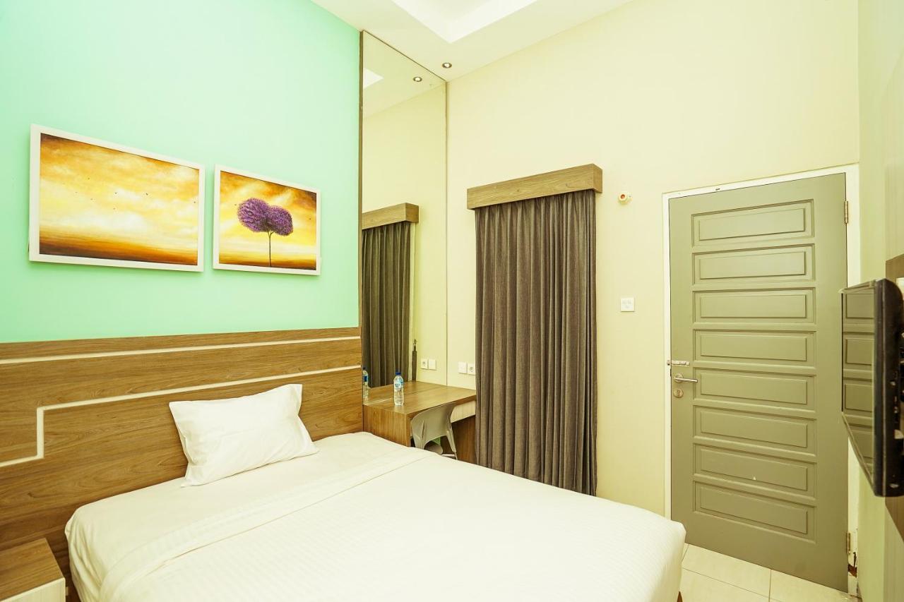 Ardhya Guesthouse Syariah By Ecommerceloka Sidoarjo Exterior photo