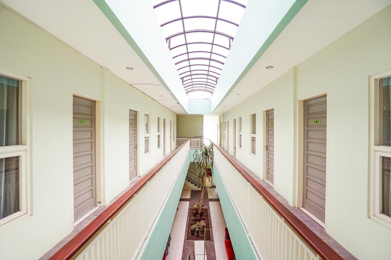 Ardhya Guesthouse Syariah By Ecommerceloka Sidoarjo Exterior photo