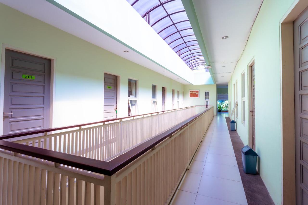 Ardhya Guesthouse Syariah By Ecommerceloka Sidoarjo Exterior photo